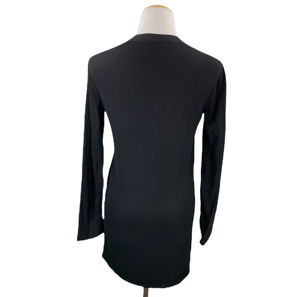 Splendid Classic Black Oversized V-Neck Blouse - Picture 5 of 10